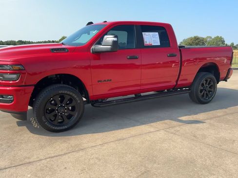 Used 2026 RAM 2500 Big Horn AWD/4WD image 4