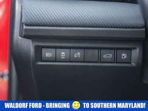 Used 2025 Toyota Camry SE image 77