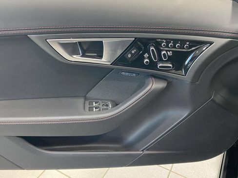 Used 2015 Jaguar F-TYPE R RWD image 12
