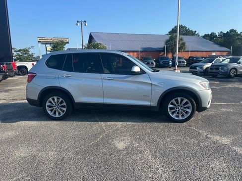 Used 2017 BMW X3 xDrive28i AWD/4WD image 2