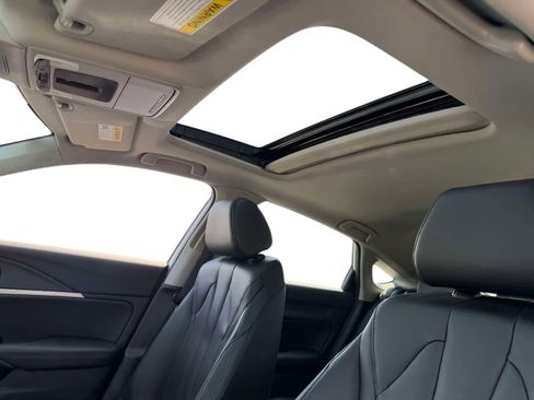 Used 2025 Acura Integra image 11