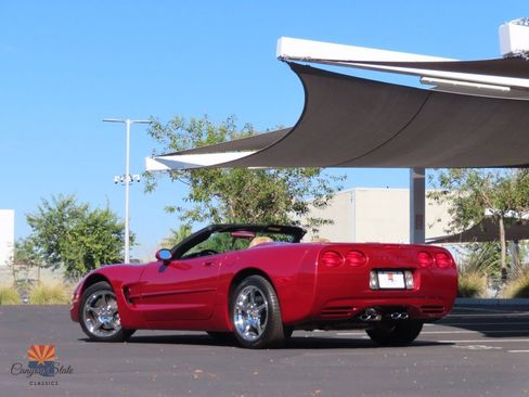 Used 2004 Chevrolet Corvette Convertible w/ Preferred Equipment Group image 2