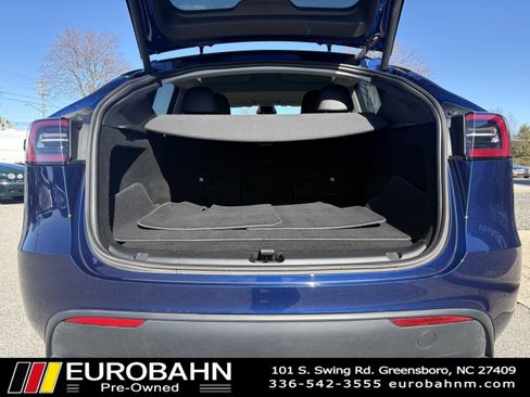 Used 2024 Tesla Model Y Long Range image 33