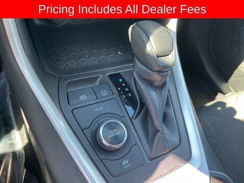 New 2024 Toyota RAV4 XLE AWD/4WD image 10