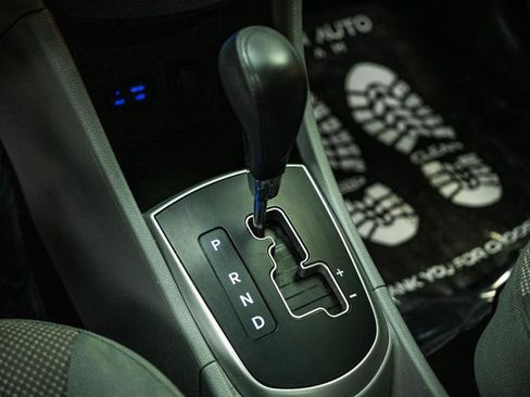 Used 2014 Hyundai Accent GLS image 16