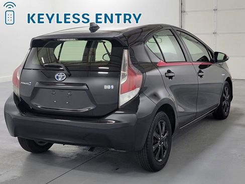 Used 2016 Toyota Prius C Persona Series image 9