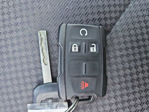 Used 2018 Chevrolet Silverado 1500 LT w/ All Star Edition image 34