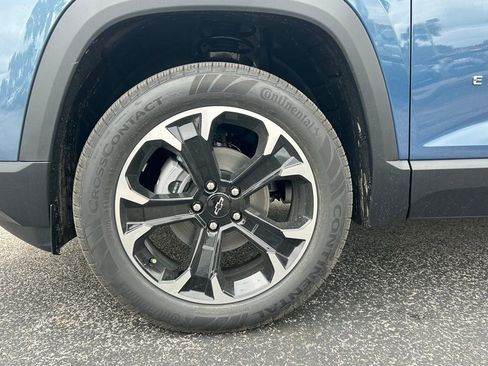 New 2026 Chevrolet Equinox LT w/ Convenience Package II FWD image 10