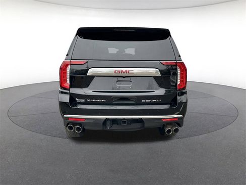 Used 2023 GMC Yukon Denali image 4