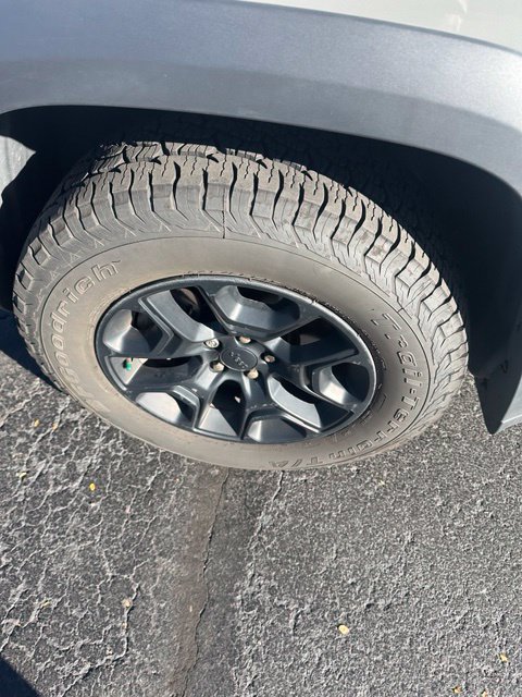 Used 2019 Jeep Cherokee Trailhawk w/ Comfort/Convenience Group AWD/4WD image 7