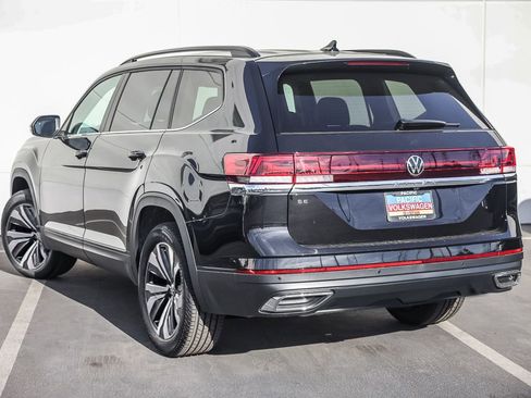 New 2026 Volkswagen Atlas SE FWD image 3