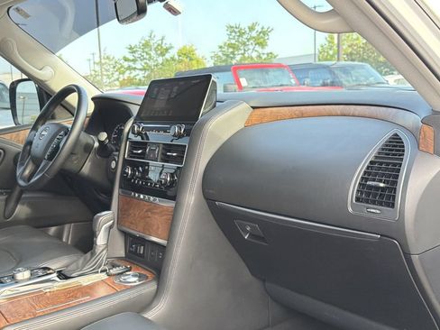 Used 2021 Nissan Armada SL w/ Captain's Chairs Package RWD image 20