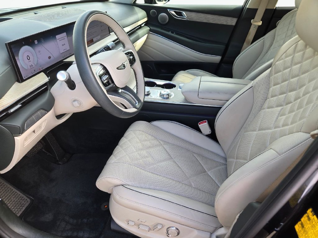 Used 2025 Genesis GV80 3.5T Prestige AWD/4WD image 15
