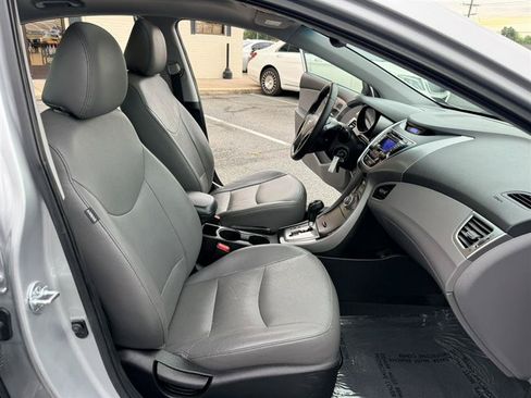 Used 2013 Hyundai Elantra Limited FWD image 11