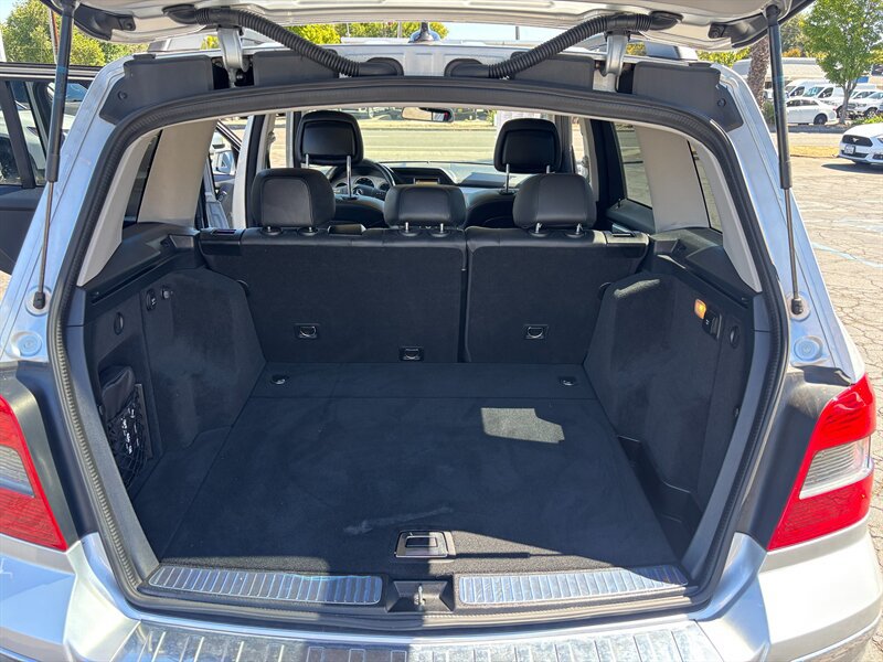 Used 2010 Mercedes-Benz GLK 350 2WD image 9