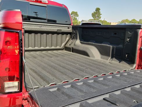 Used 2024 Chevrolet Colorado Trail Boss w/ Advanced Trailering Package AWD/4WD image 9