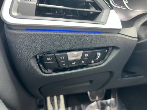 Used 2021 BMW 430i Coupe w/ M Sport Package RWD image 34