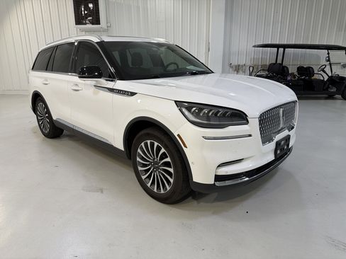 Used 2024 Lincoln Aviator Reserve w/ Elements Package Plus RWD image 7