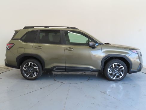 New 2025 Subaru Forester Limited image 2