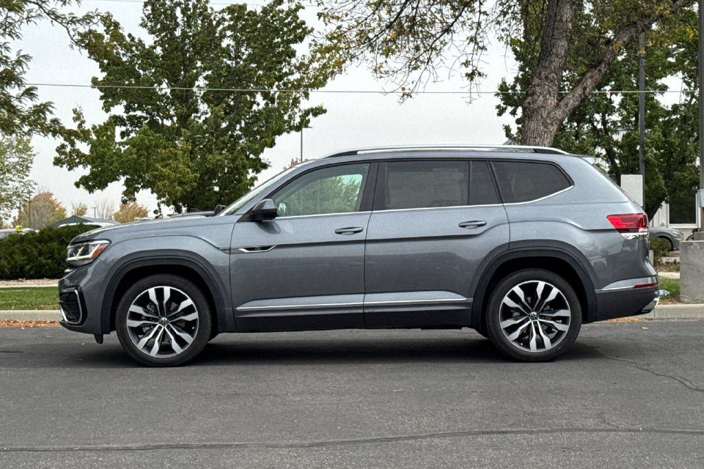 Used 2021 Volkswagen Atlas SEL R-Line AWD/4WD image 10