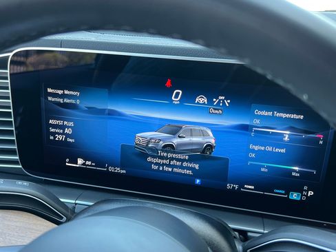 Used 2024 Mercedes-Benz GLS 450 4MATIC w/ Pinnacle Trim Package image 27