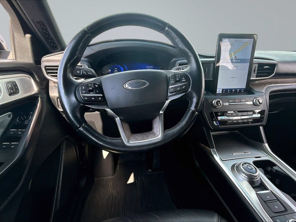 Used 2020 Ford Explorer Platinum w/ Premium Technology Package AWD/4WD image 10