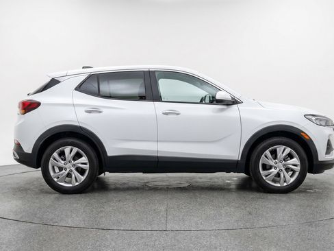 Used 2025 Buick Encore GX Preferred FWD image 11