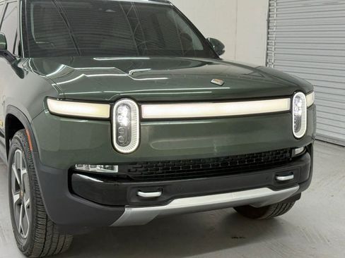 Used 2024 Rivian R1S Adventure AWD/4WD image 40