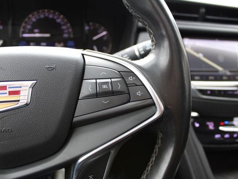 Used 2018 Cadillac XT5 Luxury w/ Driver Awareness Package image 40