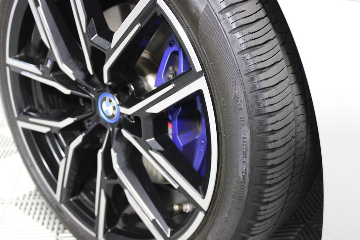 Used 2024 BMW i4 eDrive40 w/ M Sport Package RWD image 36