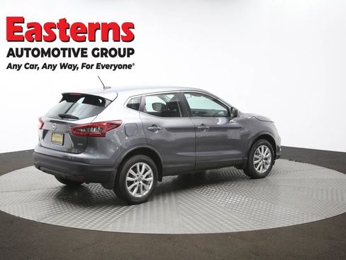 Used 2021 Nissan Rogue Sport S image 40