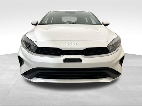 Used 2024 Kia Forte LXS FWD image 9
