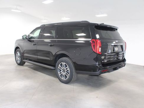New 2025 Ford Expedition Max Active image 6