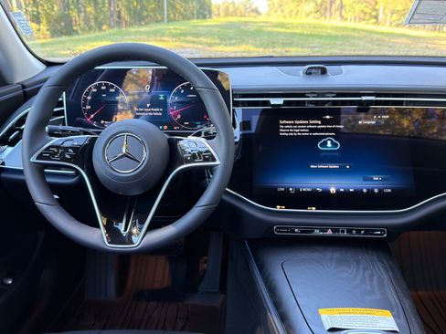 New 2026 Mercedes-Benz E 350 Sedan image 3
