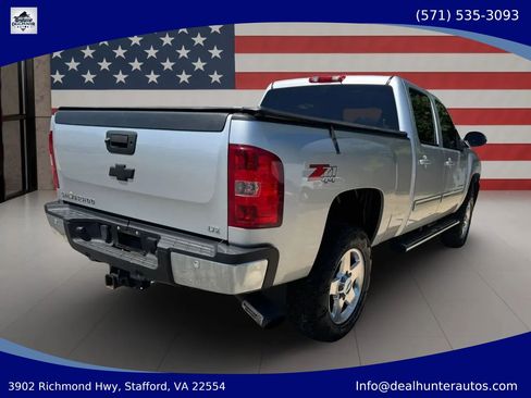 Used 2014 Chevrolet Silverado 2500 LTZ w/ LTZ Plus Package AWD/4WD image 6