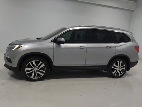 Used 2018 Honda Pilot Elite image 2