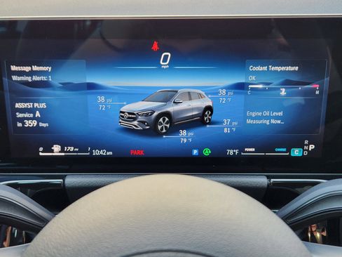 Certified 2025 Mercedes-Benz GLA 250 image 9