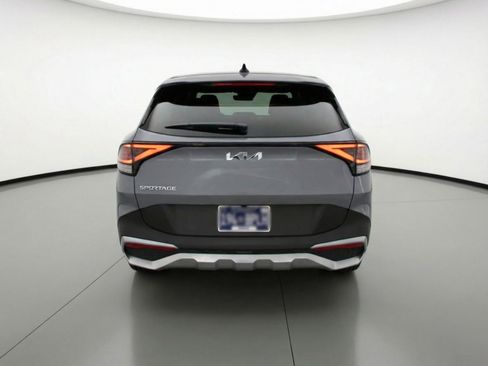 Used 2025 Kia Sportage LX FWD image 7