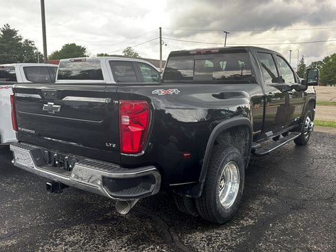 New 2026 Chevrolet Silverado 3500 LTZ w/ LTZ Convenience Package AWD/4WD image 5