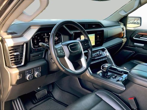 Used 2023 GMC Sierra 1500 Denali AWD/4WD image 16