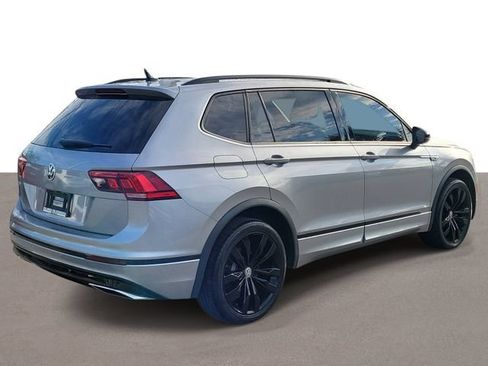 Used 2021 Volkswagen Tiguan SE R-Line FWD image 4