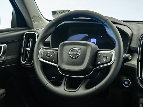 Certified 2025 Volvo XC40 B5 Plus w/ Climate Package image 13