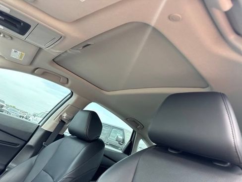 Used 2023 Honda Accord EX-L image 10