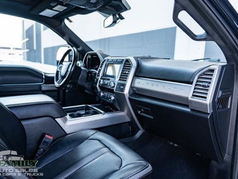 Used 2021 Ford F250 Platinum w/ FX4 Off-Road Package image 23