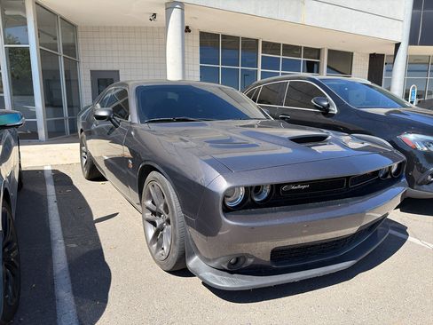 Used 2021 Dodge Challenger R/T Scat Pack RWD image 3