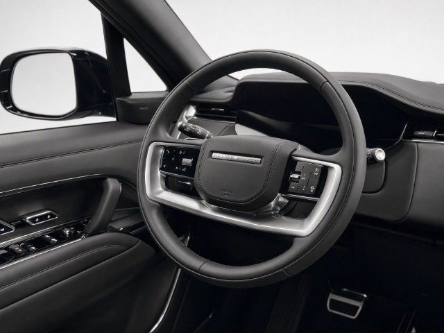 Used 2026 Land Rover Range Rover SE AWD/4WD image 23