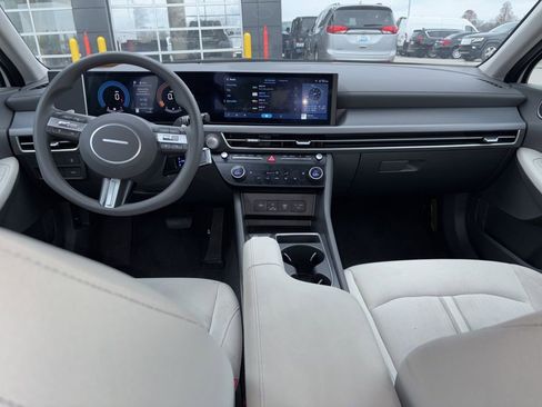 Used 2025 Hyundai Sonata SEL FWD image 20