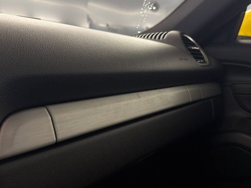 Certified 2025 Porsche 718 Cayman RWD image 31