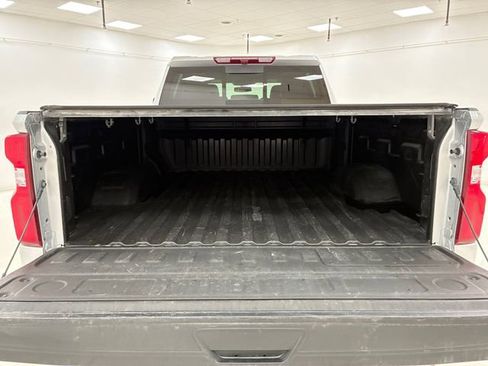 Used 2022 Chevrolet Silverado 2500 LTZ w/ LTZ Convenience Package AWD/4WD image 17