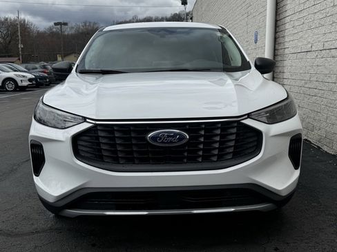 New 2025 Ford Escape Active image 3